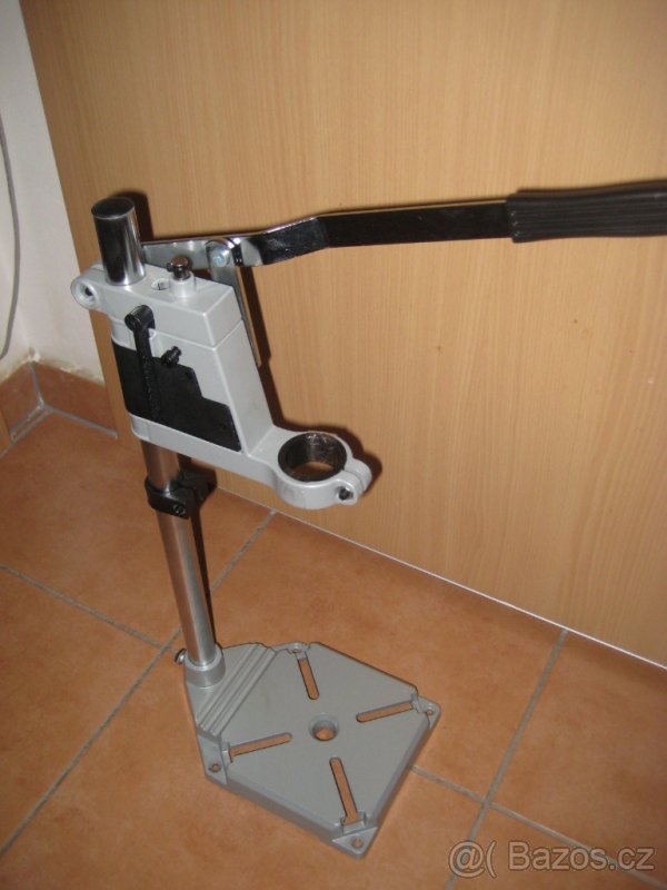 Stojan na vrtačku. - 5