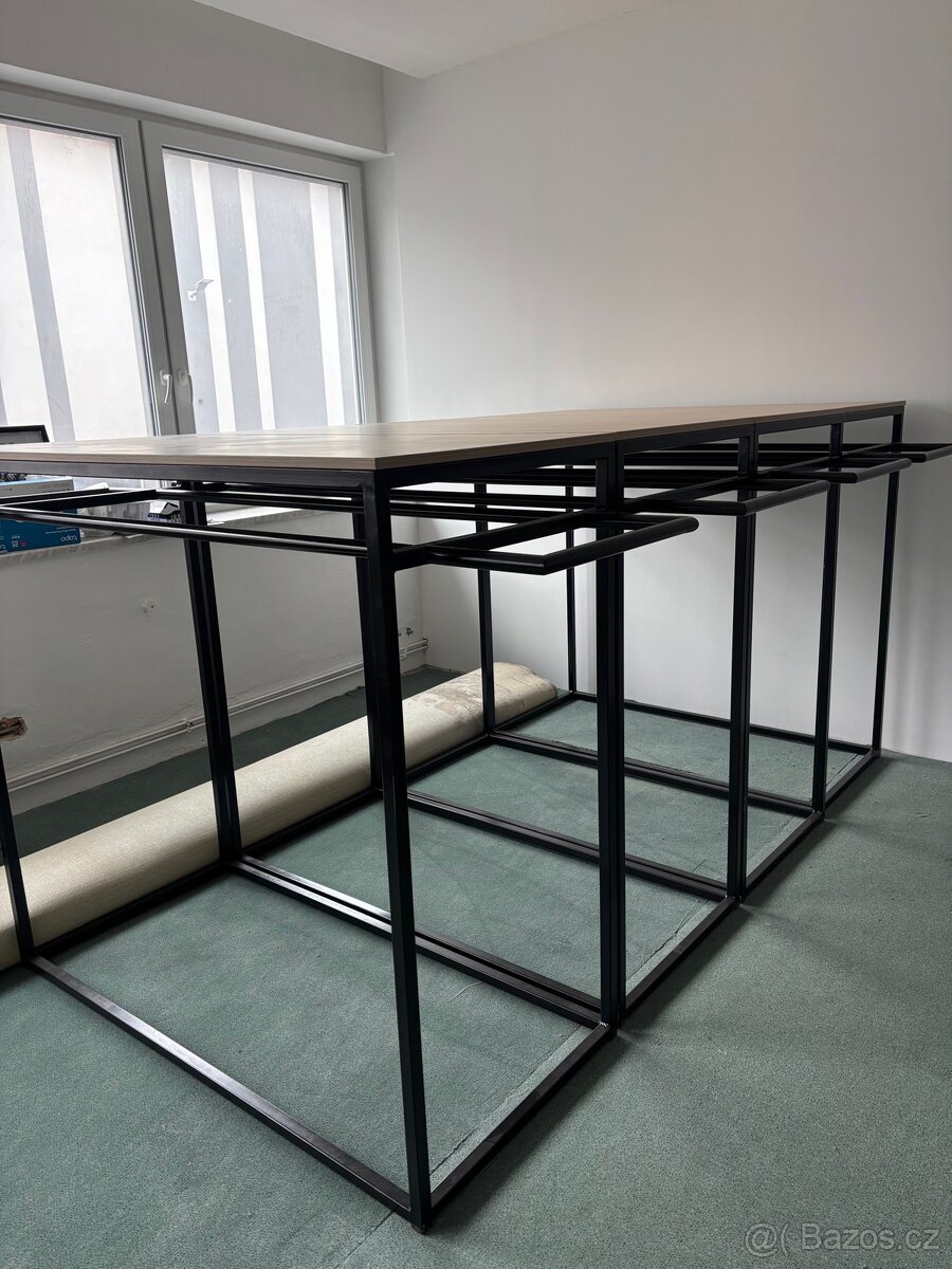 Regály, věšáky na oblečení - 5