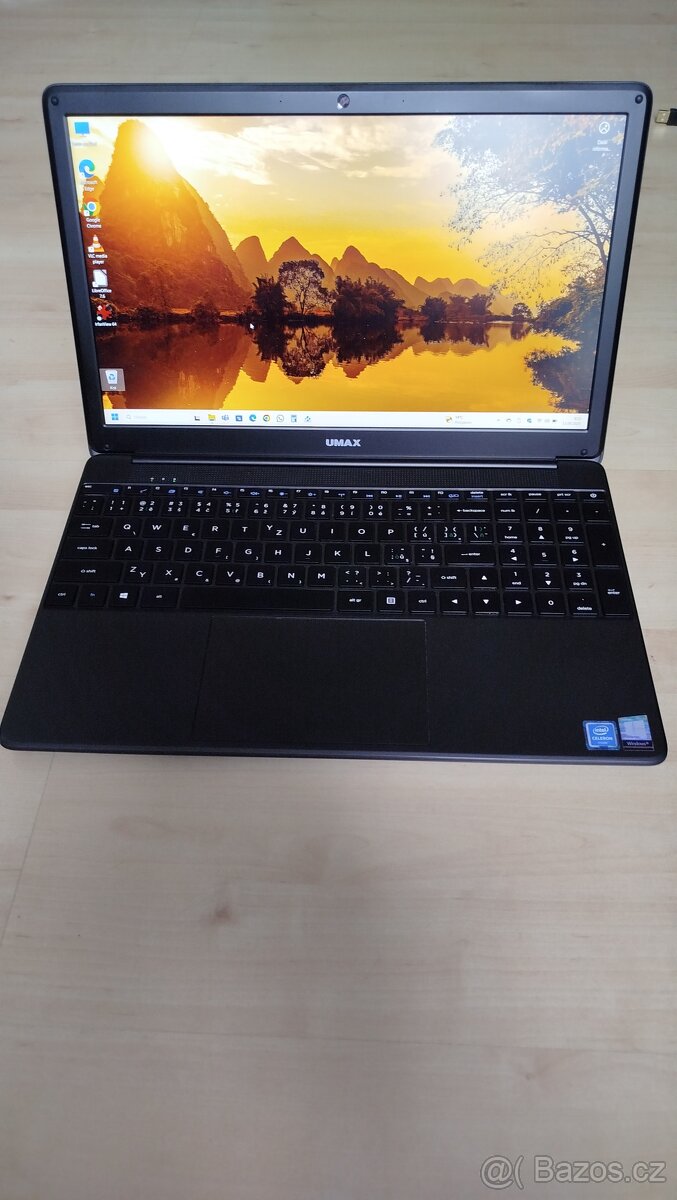 Umax Visionbook N15G Plus - 5