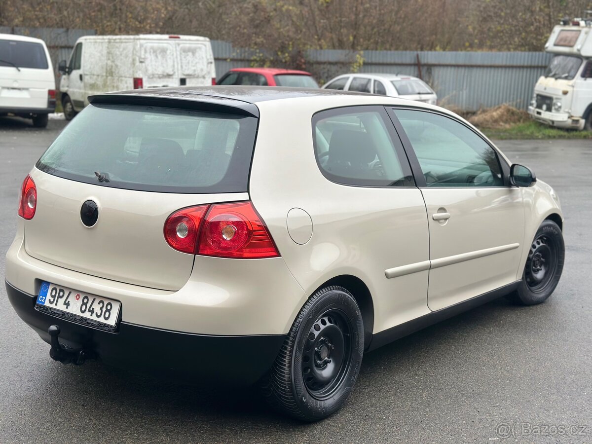 Volkswagen golf 5(V) 2.0tdi 103kw ideal stav - 5