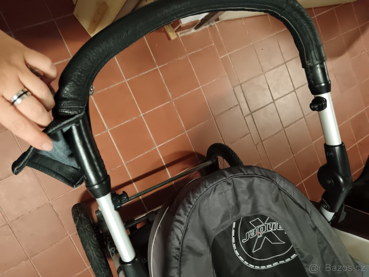 Zachovalý kočárek - 5