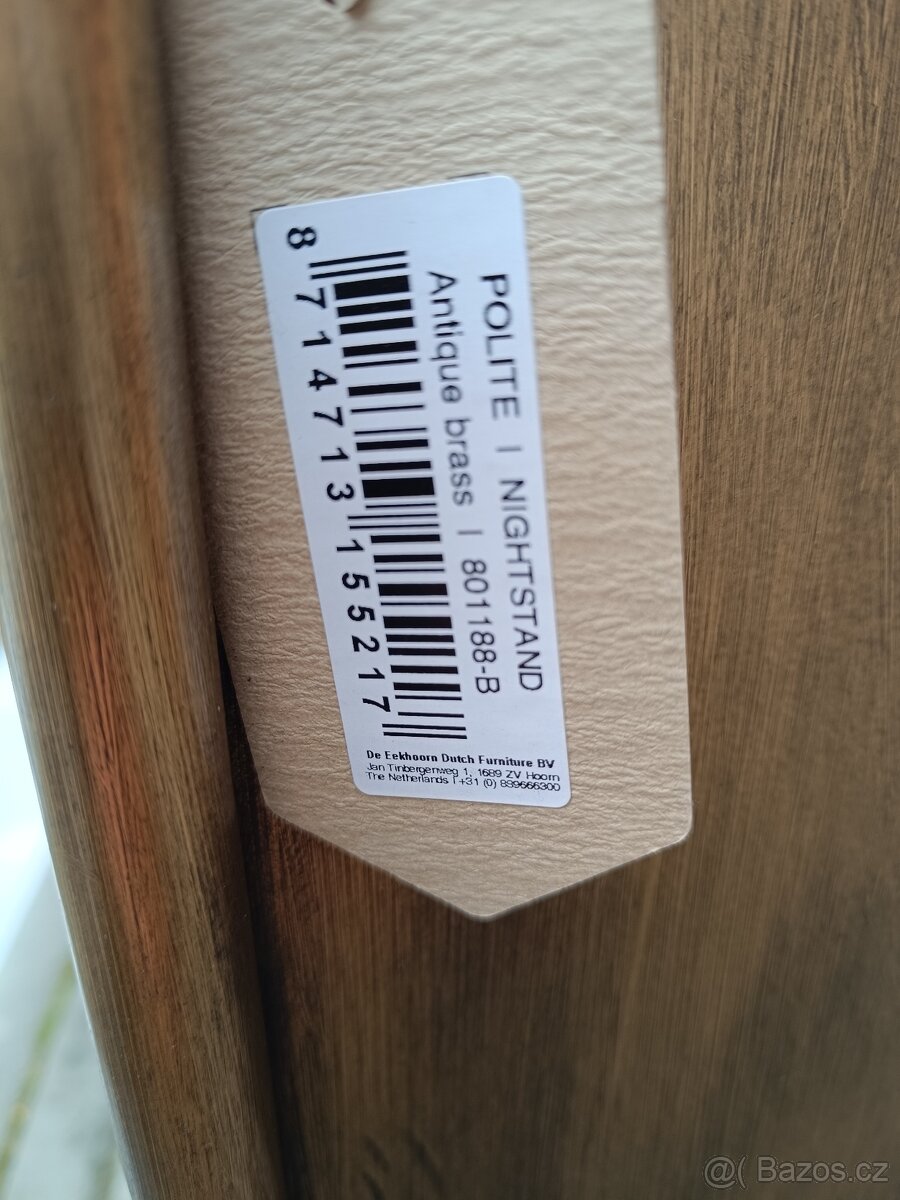 Kovový odkládací noční stolek - 5