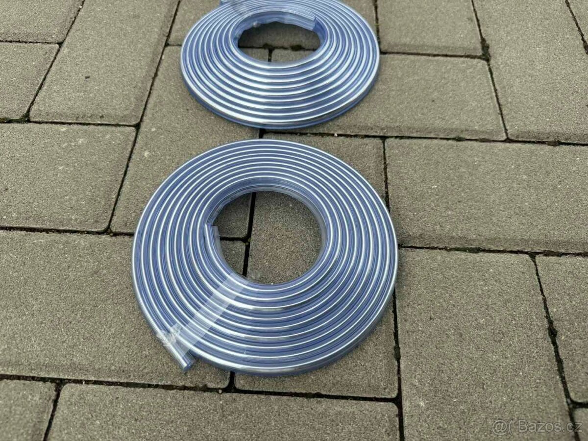 Lada Vaz, klínky do těsnících gum čelního a zadního okna - 5