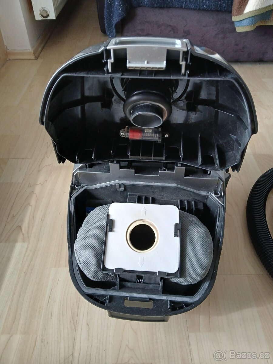 Prodám vysavač Concept VP 8072 (téměř nový, málo užívaný) - 5