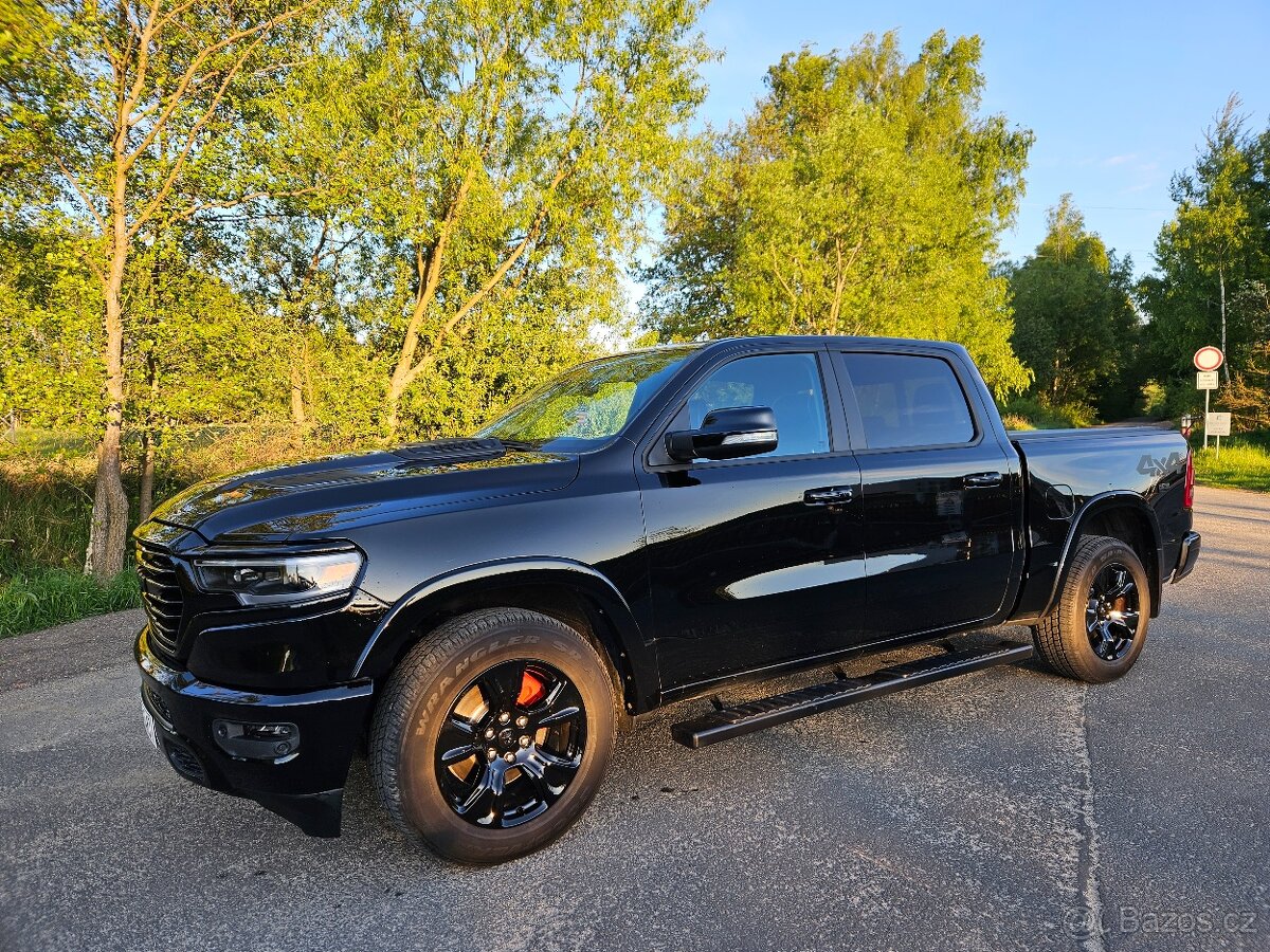DODGE RAM 1500 Laramie 4x4 r.v.2020
