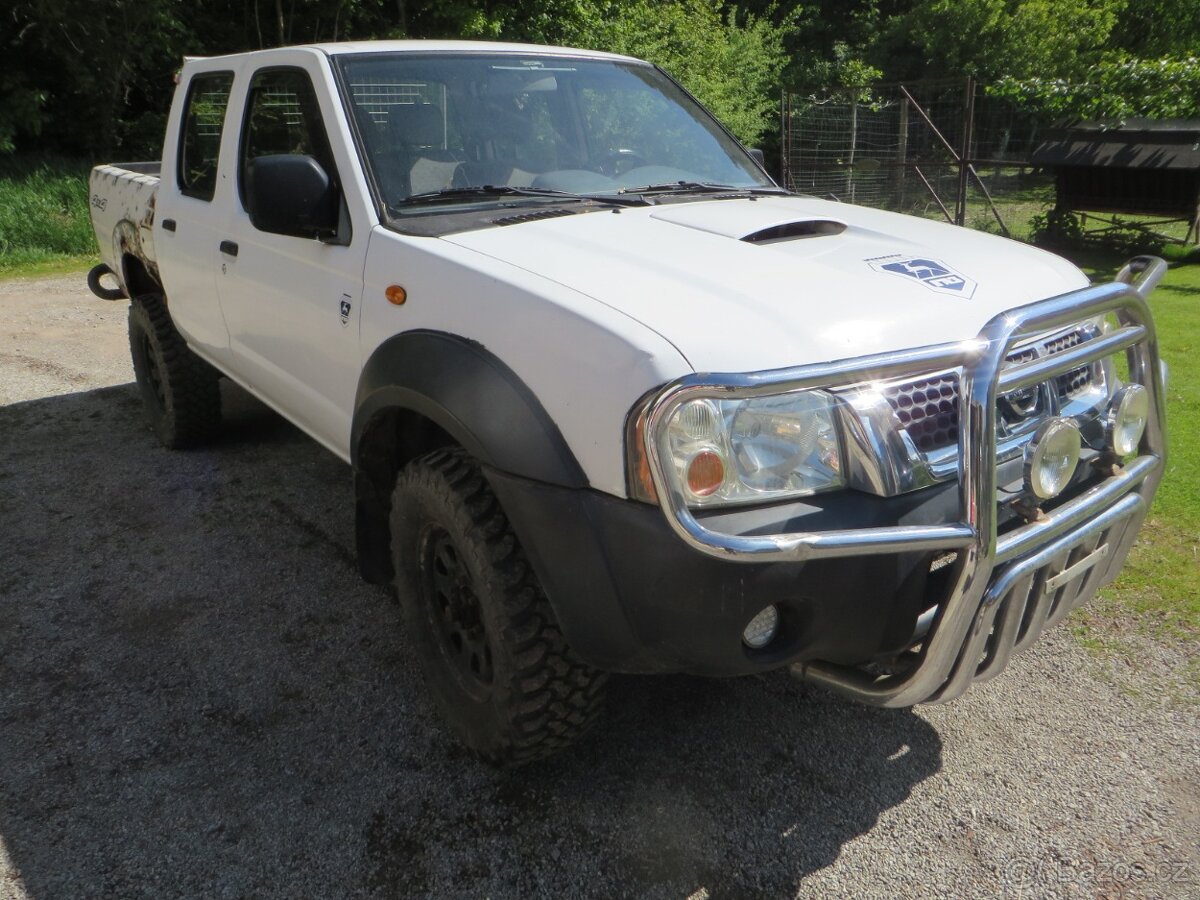 Nissan D22,rv 2003,diesel2488ccm,najeto 300tis km