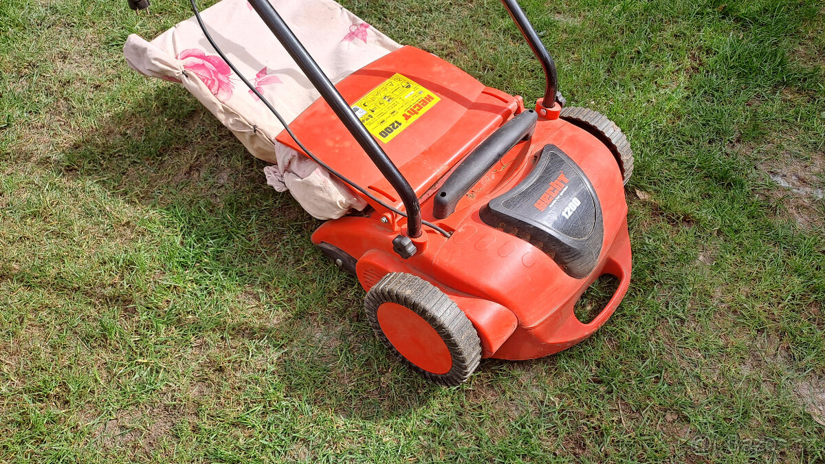 Vertikutátor, Provzdušňovač trávníku HECHT - 5