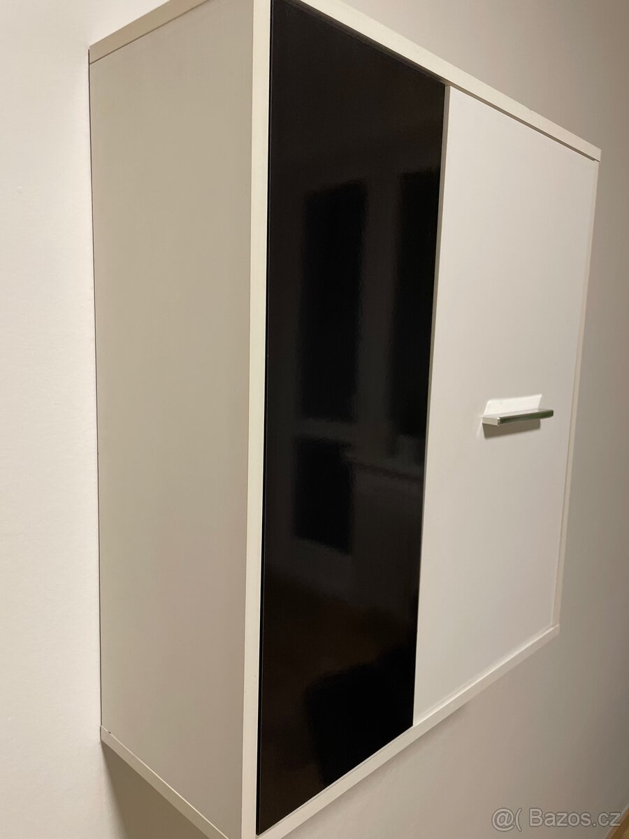 Obyvaková stěna - 5