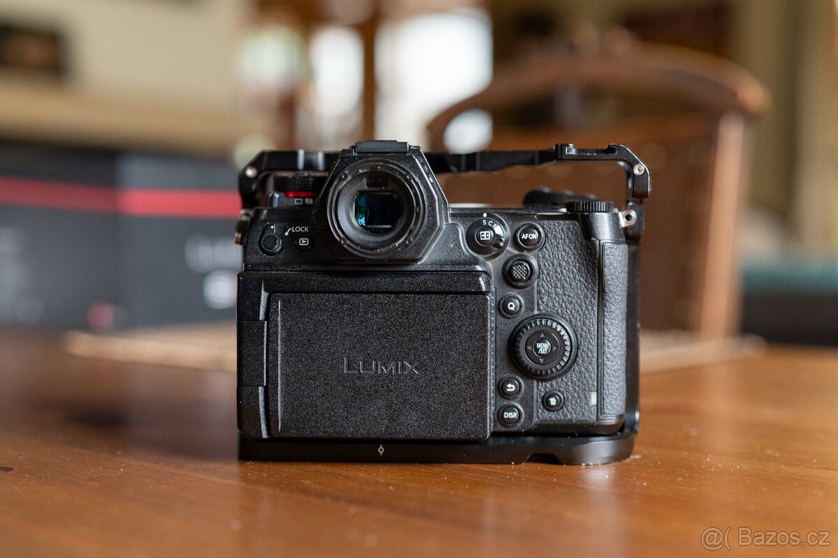 Panasonic Lumix S1H – skvělý stav, včetně klece SmallRig - 5