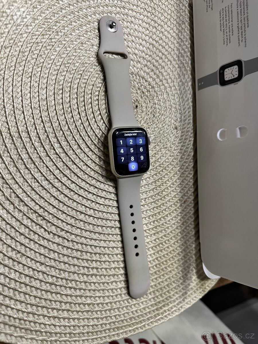Apple Watch SE - 5