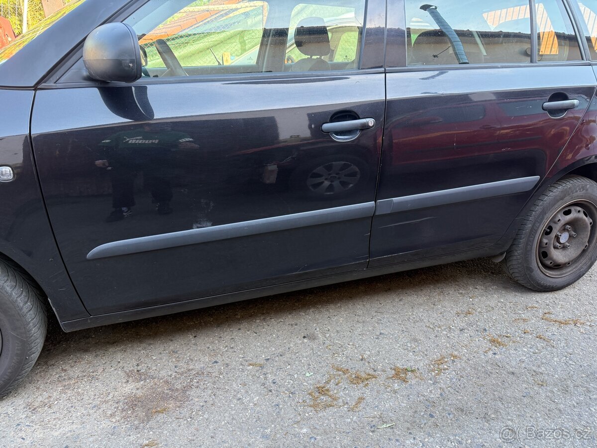 Škoda Fabia 2 combi díly black magic - 5