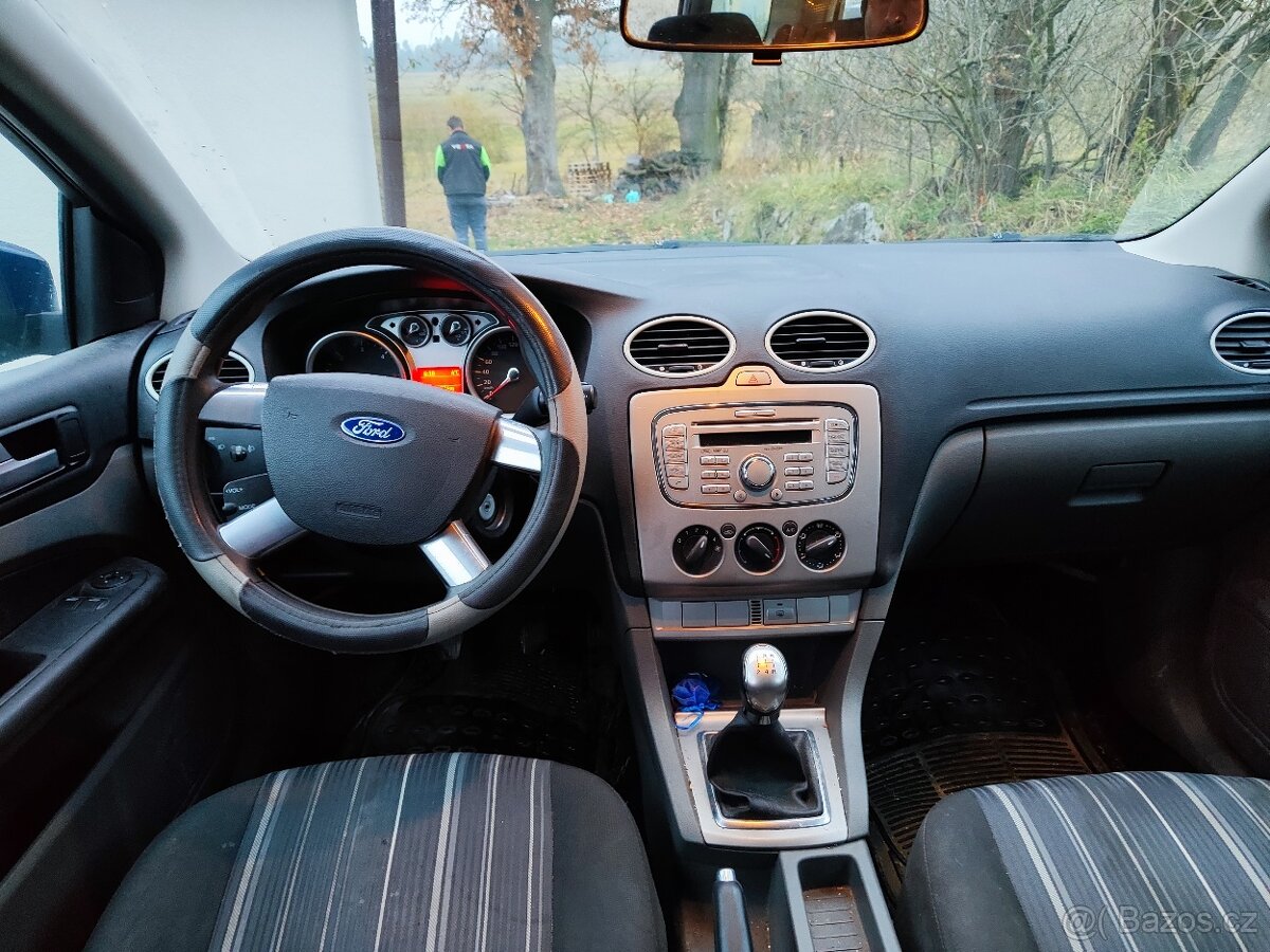 Ford Focus 1.6 nafta - 5