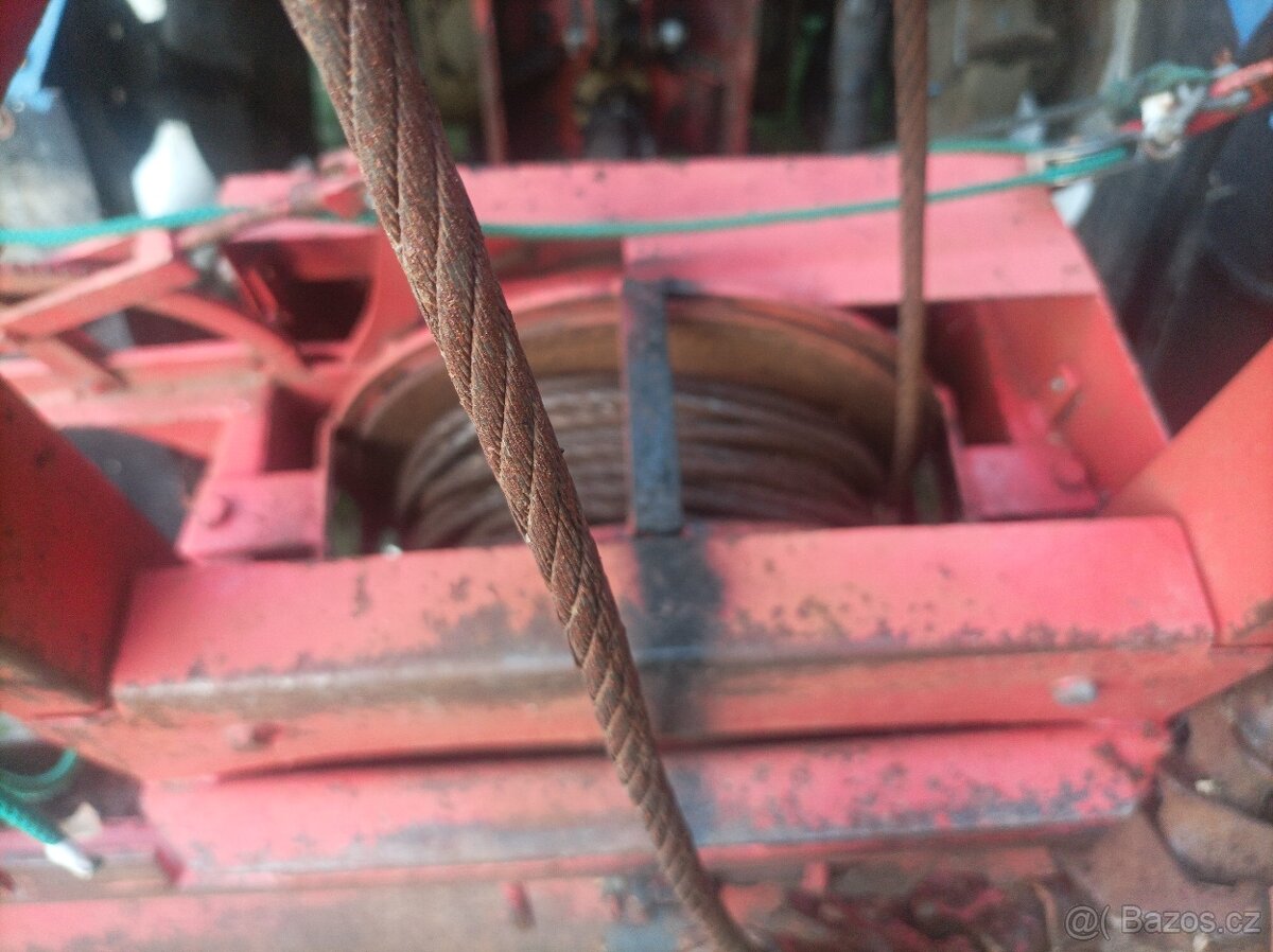 Prodám lesní naviják 5.5tuny - 5