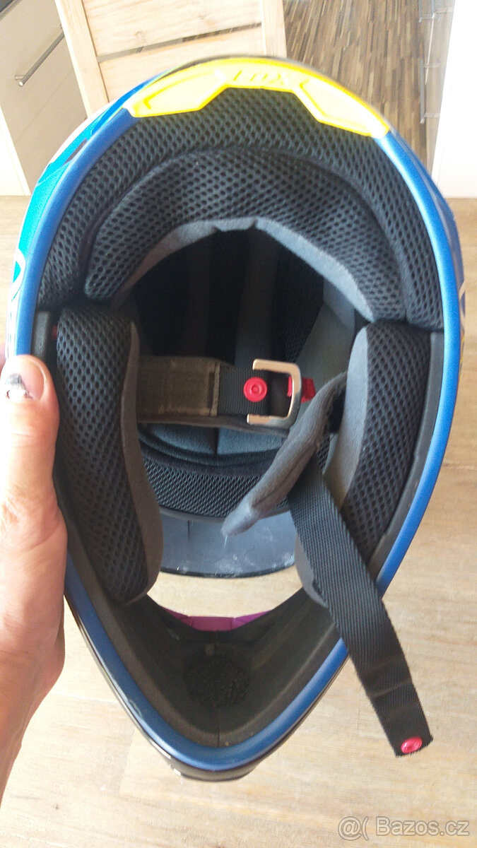 Prodám motocrosovou helmu Fox, vel. XS - 5