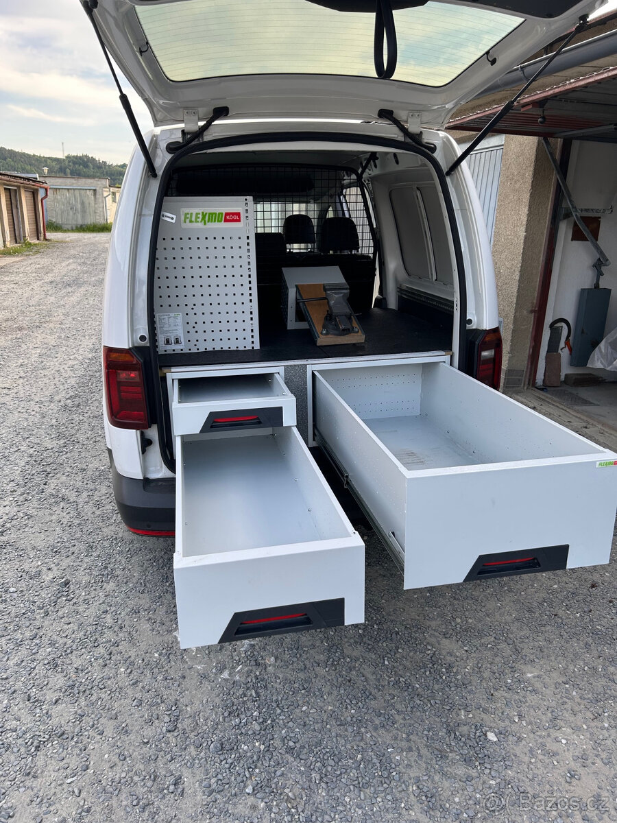 Dílenská vestavba VW Caddy - 5