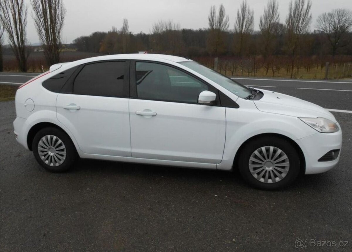 Ford Focus 1,6 74 kW KLIMA Serviska benzín - 5