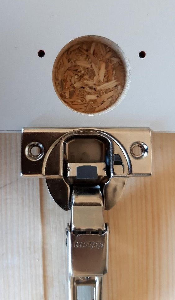 Vrtačka na NK panty Blum - 5