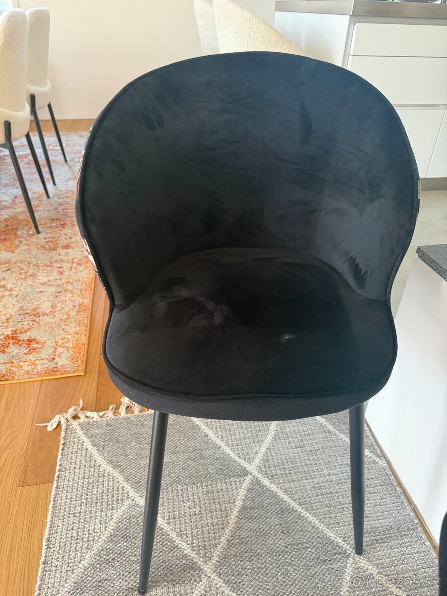 Krásné exotické černé křeslo - 5