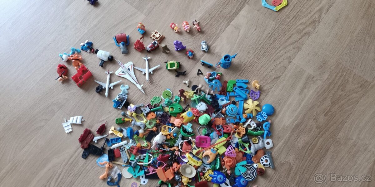 Kinder vajíčka hračky - 5