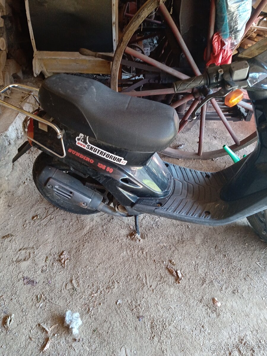 Prodám skutr - 5