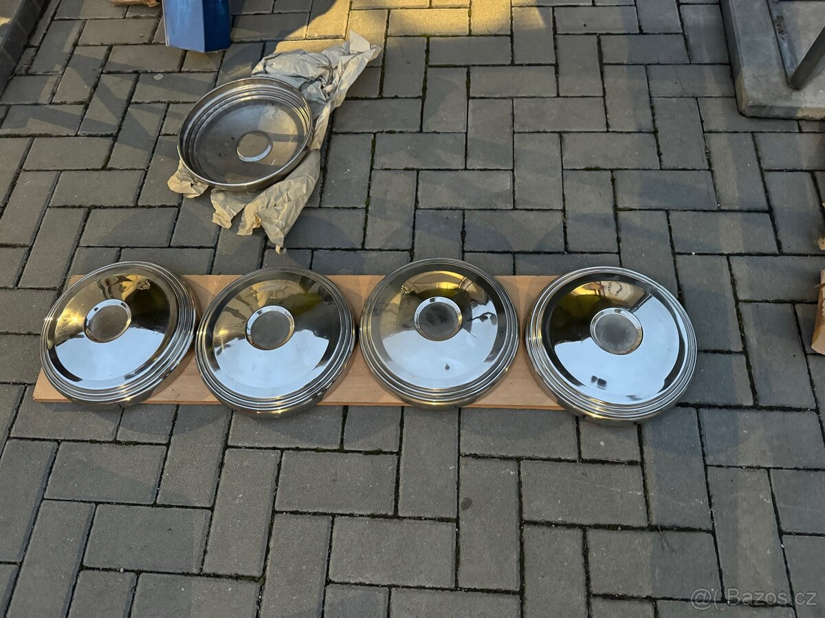 Volha Gaz 24, nové poklice - 5