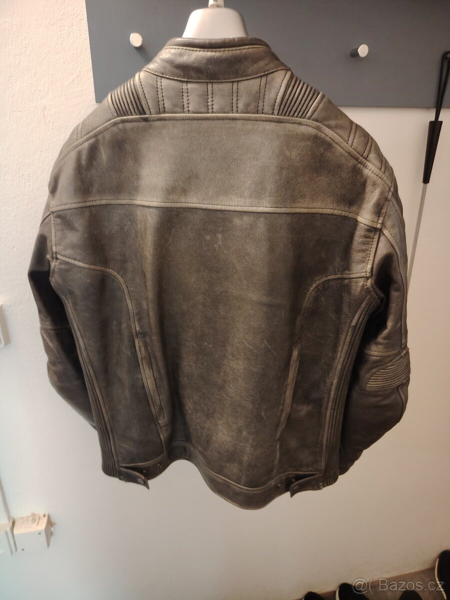 MODEKA VINCENT AGED - 5