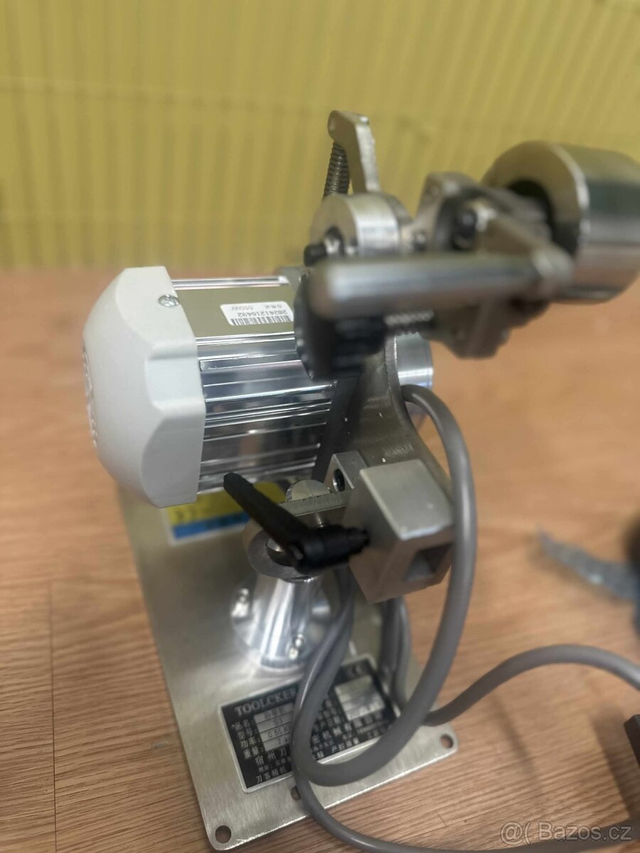 brusku TOOLCKER S3. - 5