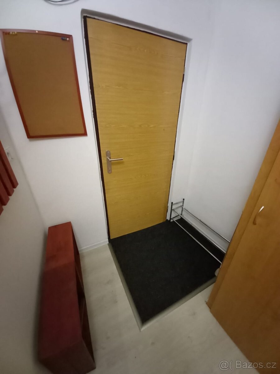 1KK 29 m2 Úsvit : Maxima Gorkeho 420 PSČ: 54101 - 5