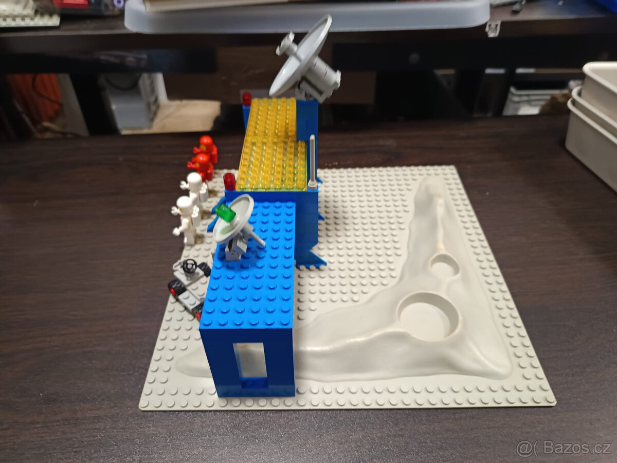 LEGO Space 926 Command Centre - 5