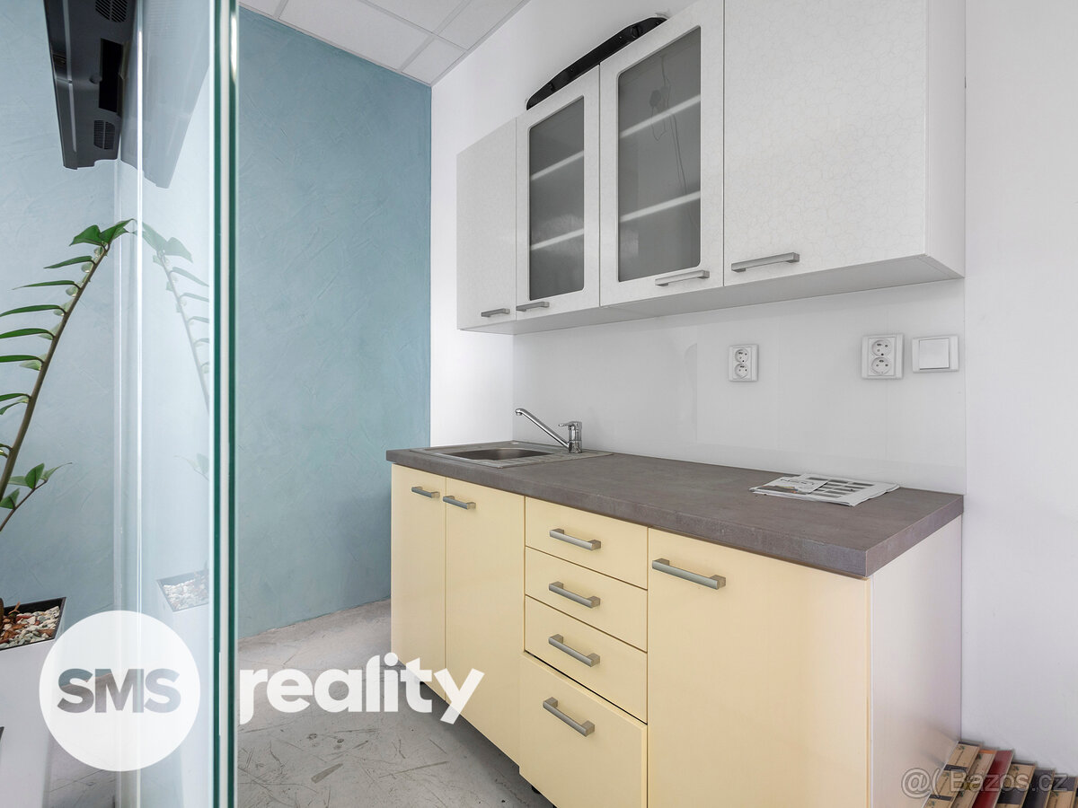 Pronájem moderní komerční budovy, 300 m2, Hranice - 5