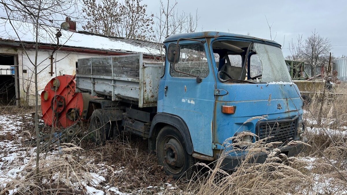 Avia A30 sklápěč (s uzávěrkou nápravy) - 5