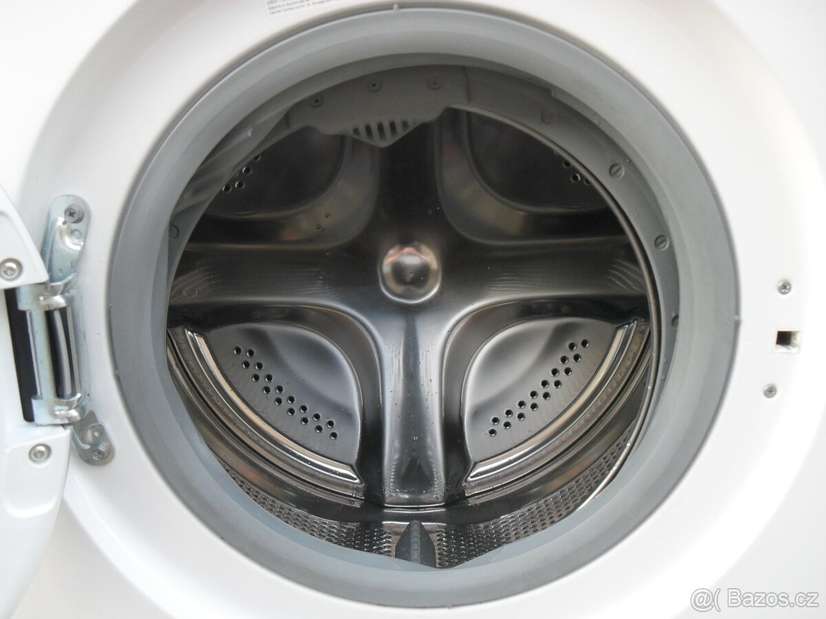 SLIM/ÚZKÁ PRAČKA-45CM AEG S PŘEDNÍM PLNĚNÍM 7KG,STÁŘÍ ROK - 5