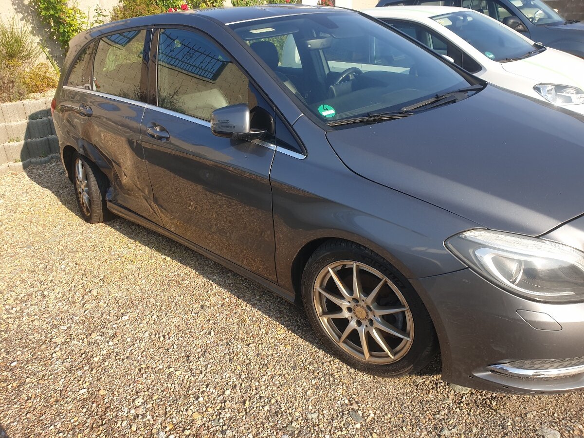 Mercedes B180CDI,AMG packet,bixenon.2012.W246,80Kw. - 5