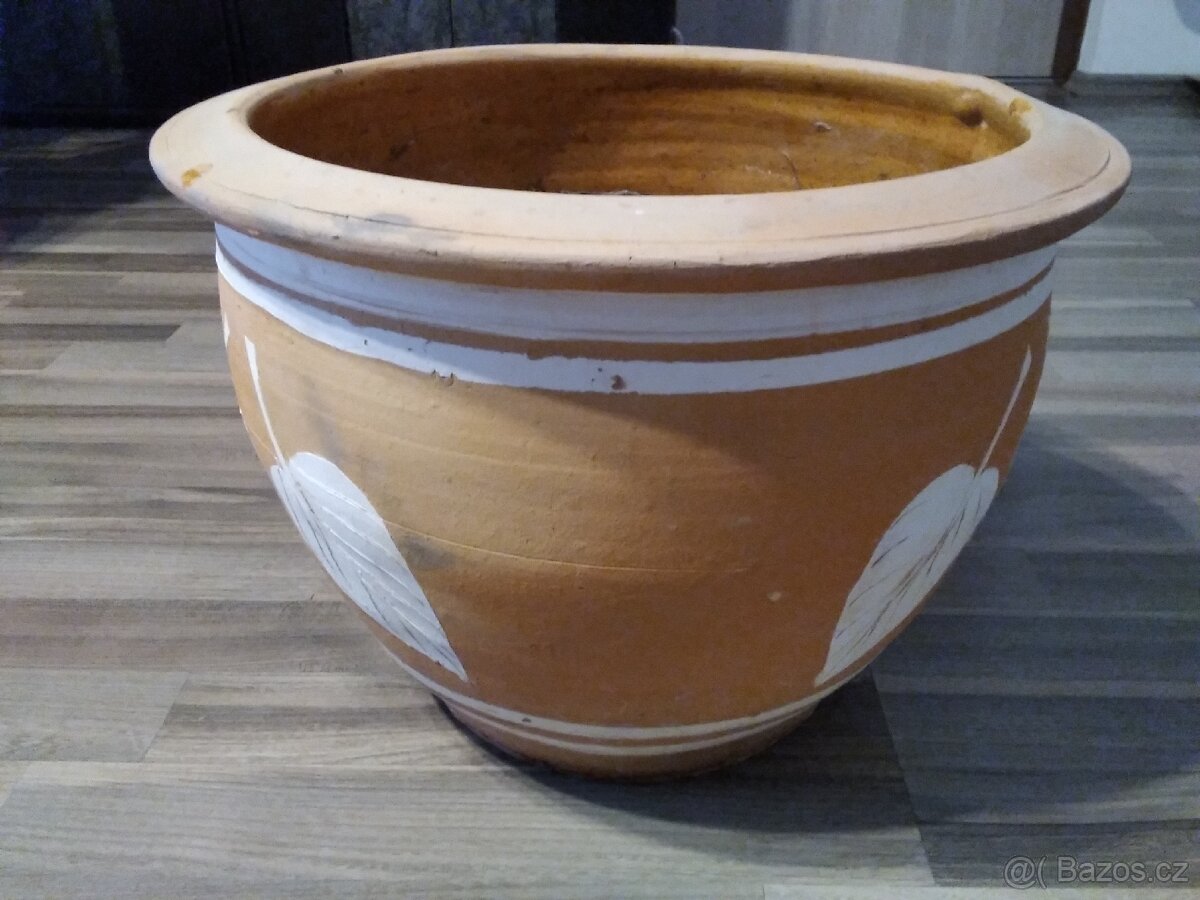 Terakotový ( hliněný ) květináč - 5