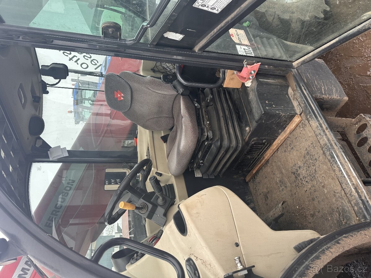 Teleskopický manipulátor Massey Ferguson TH 7038 - 5