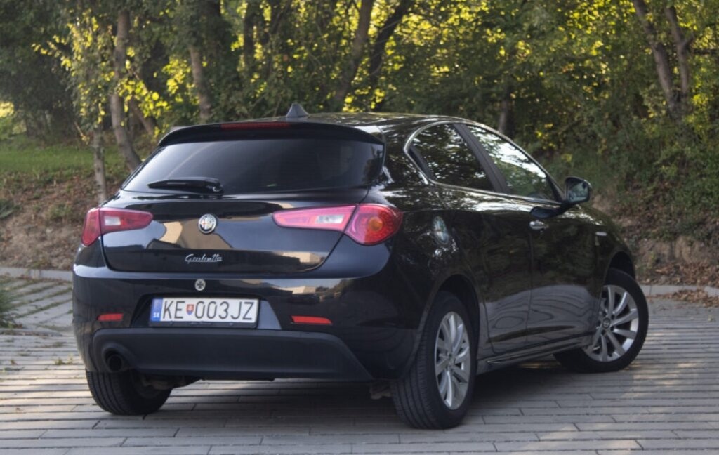 Alfa Romeo Giulietta (2015) - 5