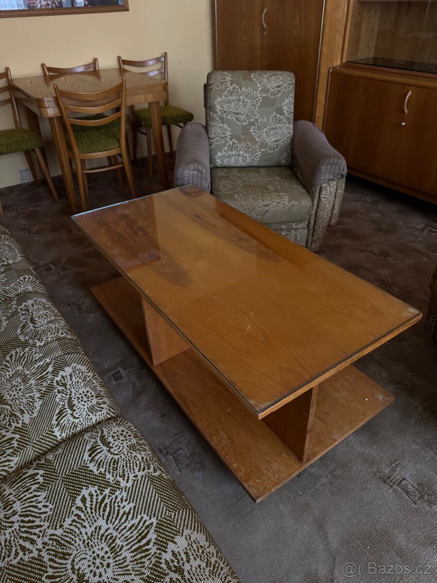 Konferenční stolek - 5