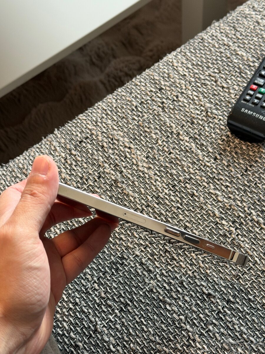 IPhone 14 Pro Max bílý - 5
