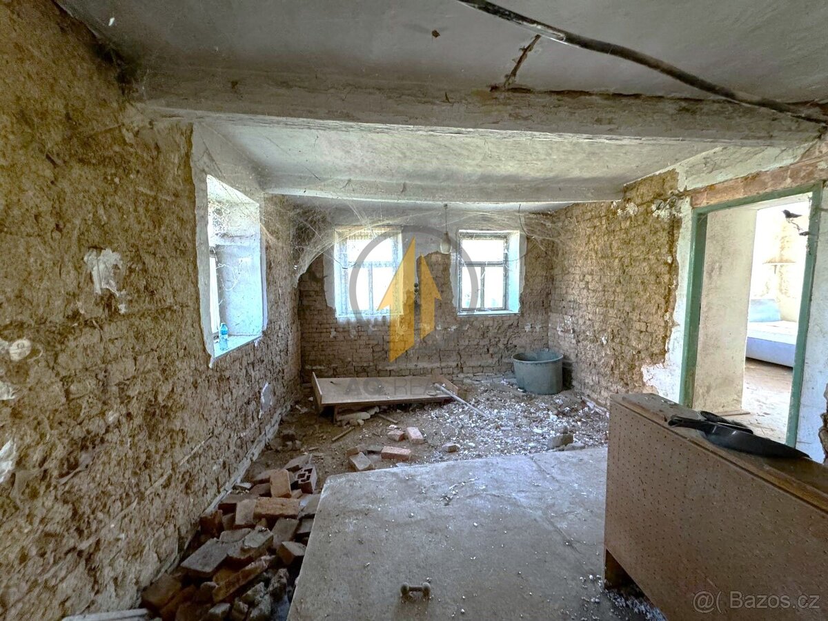 Prodej rodinného domu 4+1 v obci Sekeřice - 5