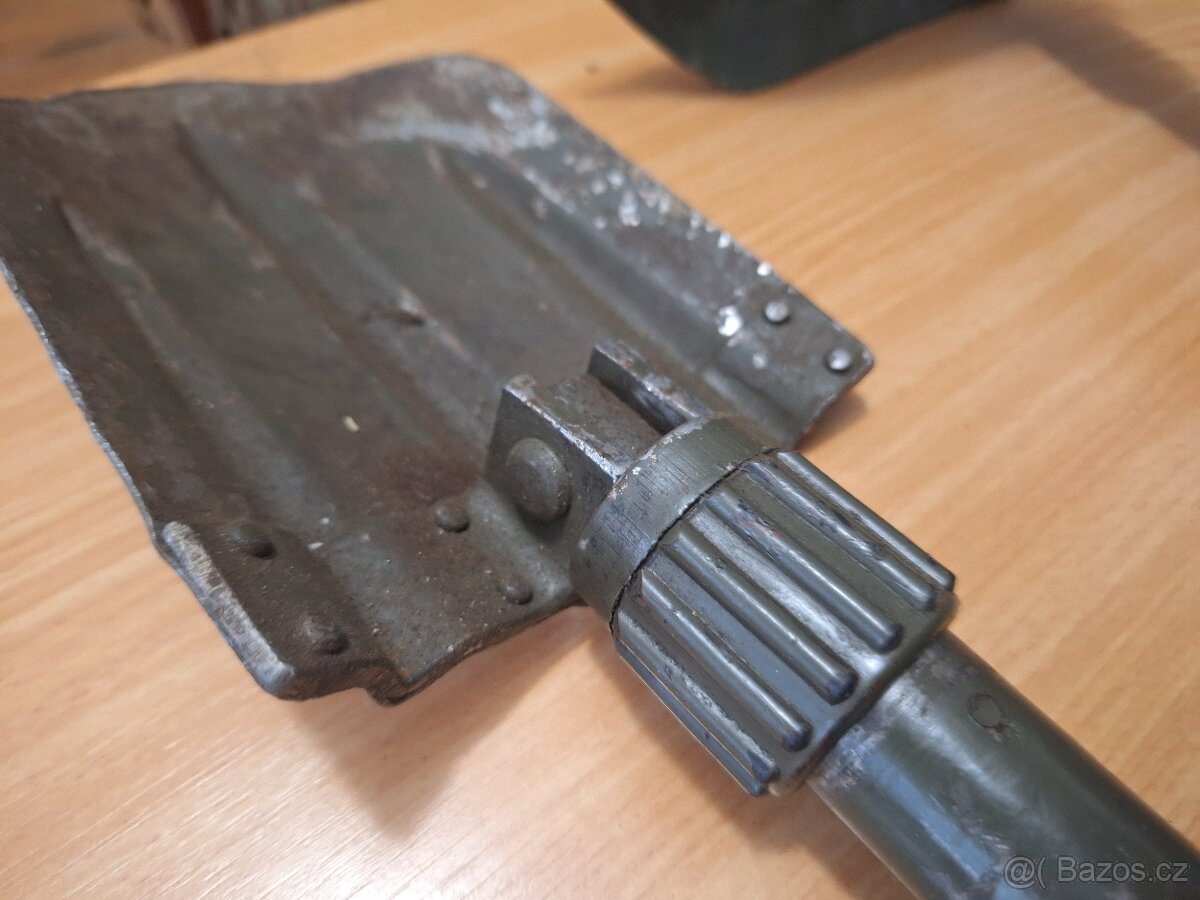 LOPATKA VOJENSKÁ - 5