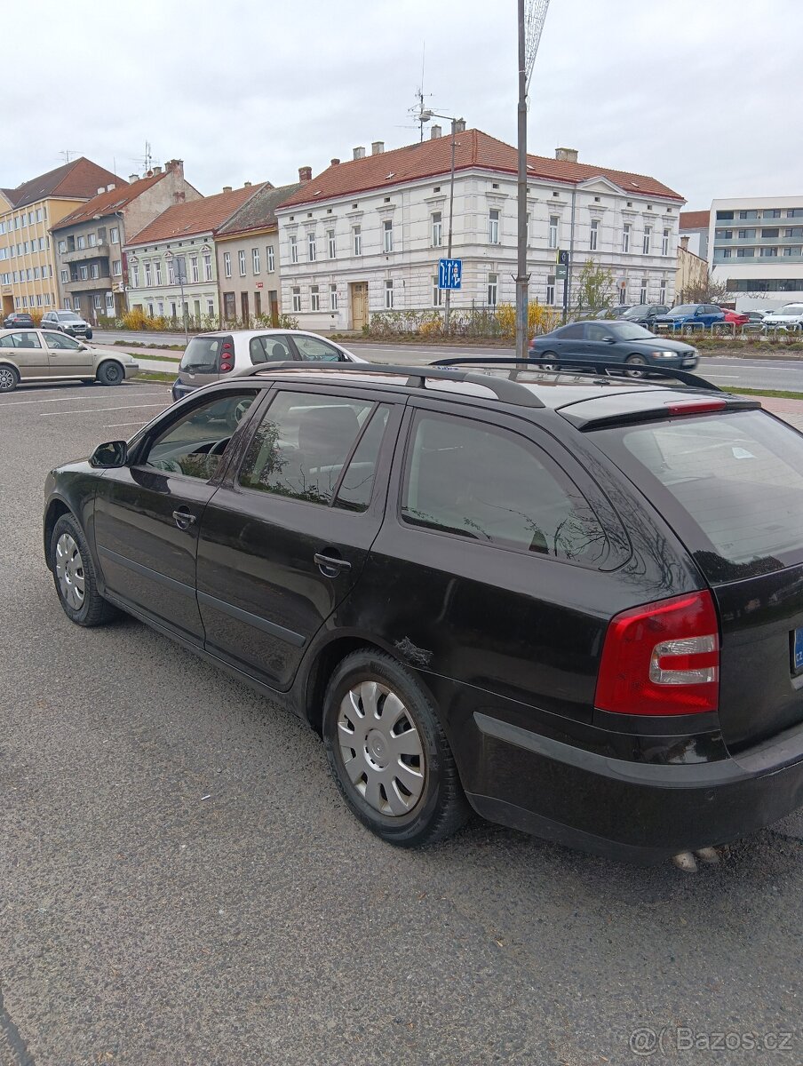 ŠKODA OCTAVIA COMBI 2.0 TDI - 5