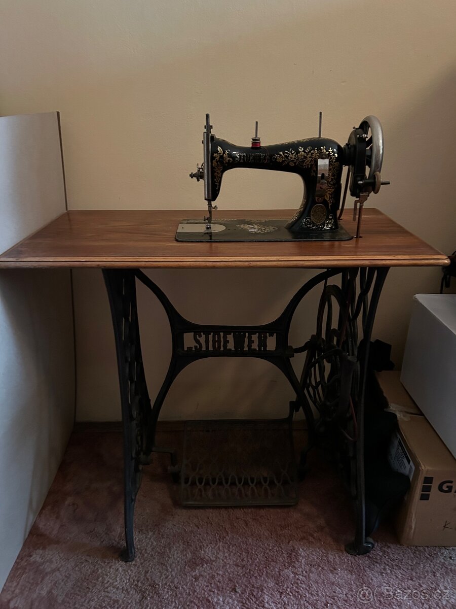 šicí stroj STOEWER - 5