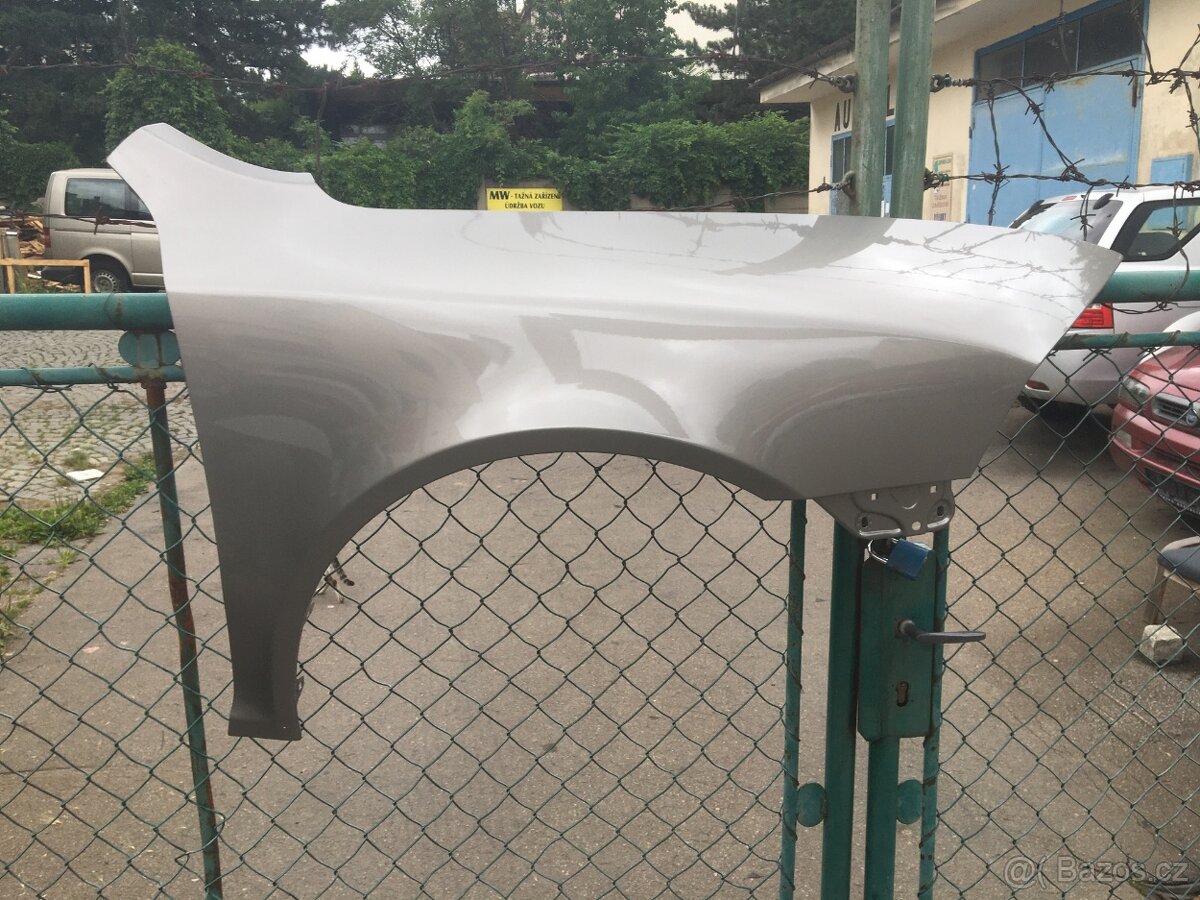 Levy pravy blatnik Škoda Octavia 2,II, barva 9202 kapučíno - 5