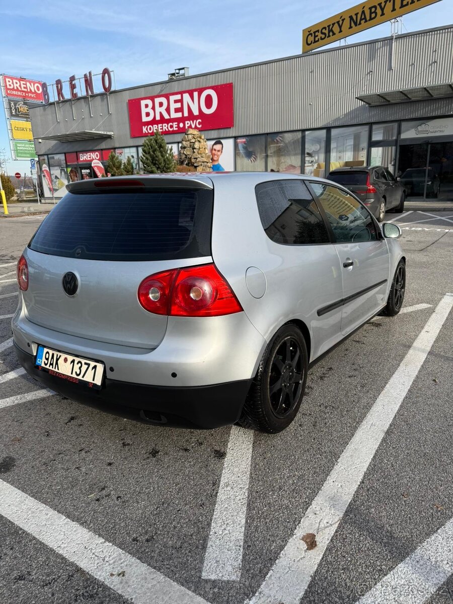 VW GOLF V 1.4 16V - 5