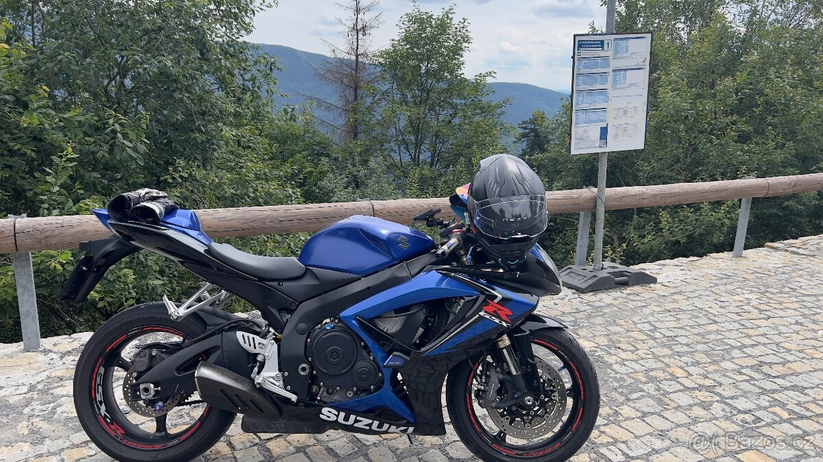 Suzuki GSXR 600 K7 - 5
