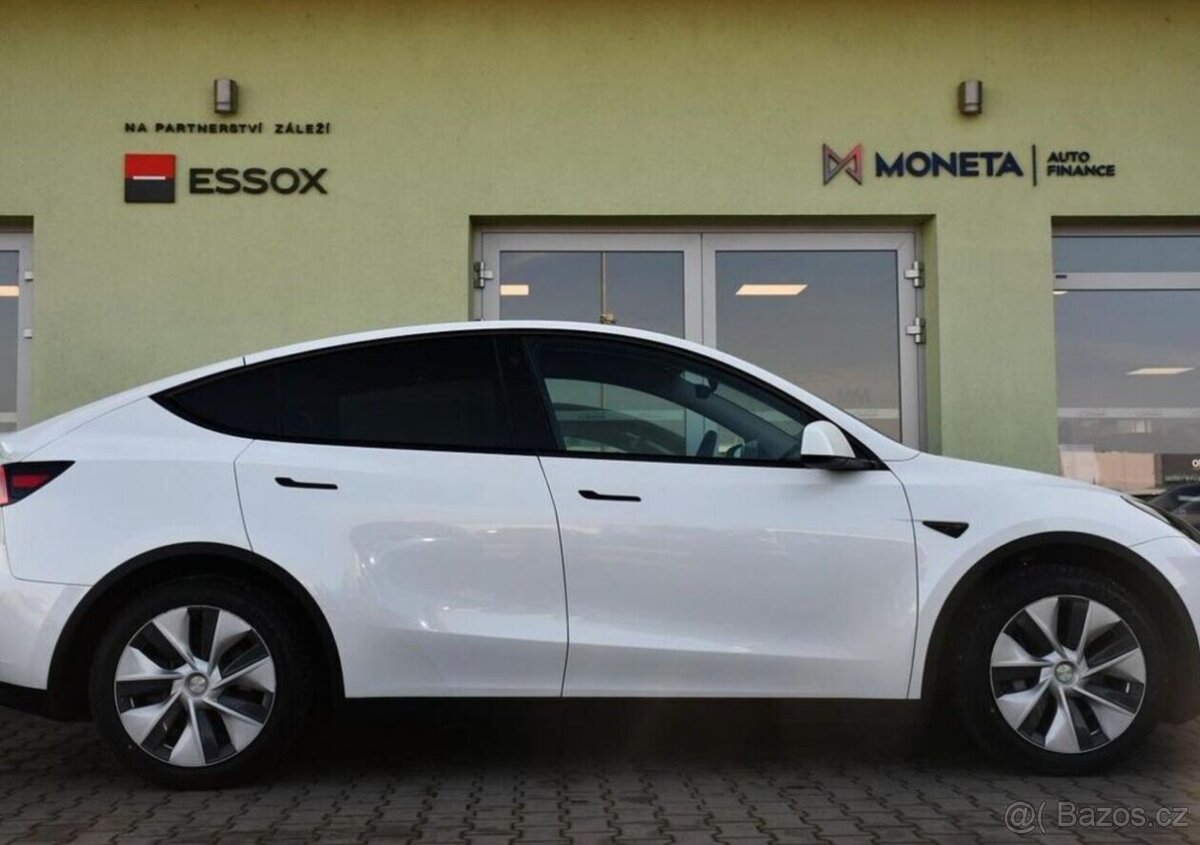 Tesla Model Y STANDARD RANGE 1M SoH 96% - 5