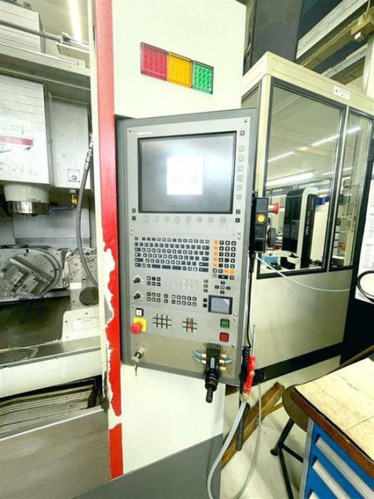 Obráběcí centra - pětiosá UX 300/15C - 5