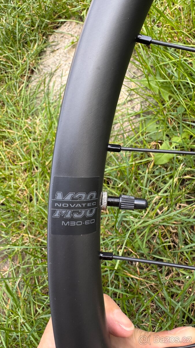 Sada kol NOVATEC M30 karbon 29" - NOVÉ - 5