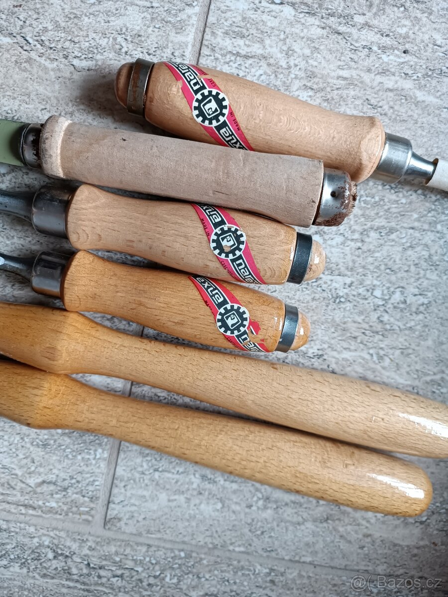 Nová sada dlátek a šroubováků ve dřevě - 5