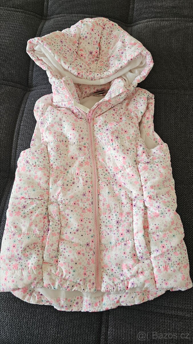 Dívčí vesta vel. 116 - 5